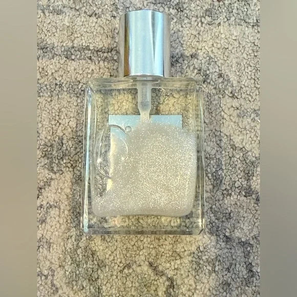 TOM FORDSoleil Neige Shimmering Body Oil